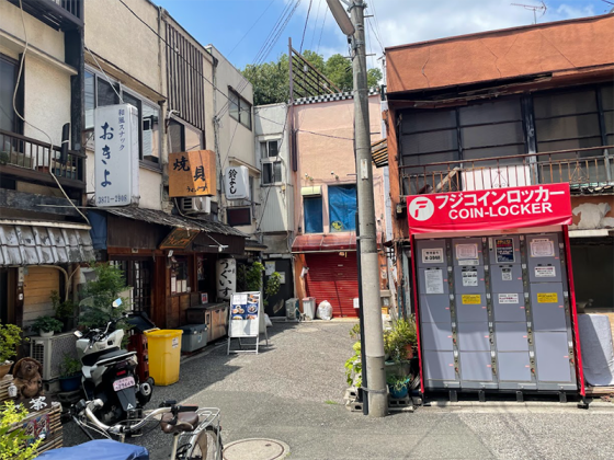 鶯谷・陸橋下飲み屋街